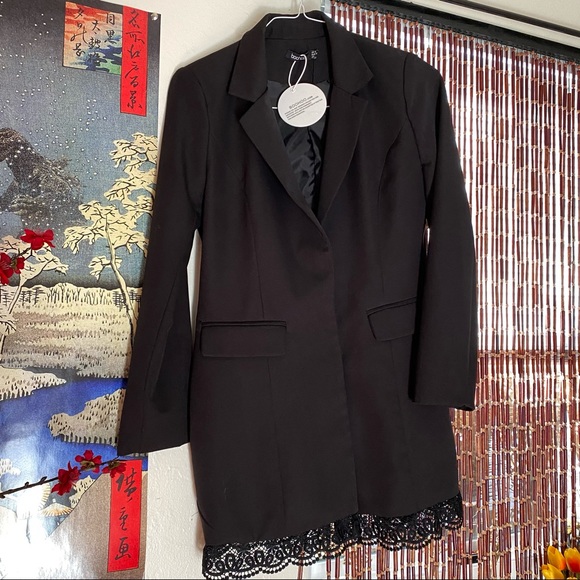 Black coat/jacket with lace trim! - Picture 3 of 4